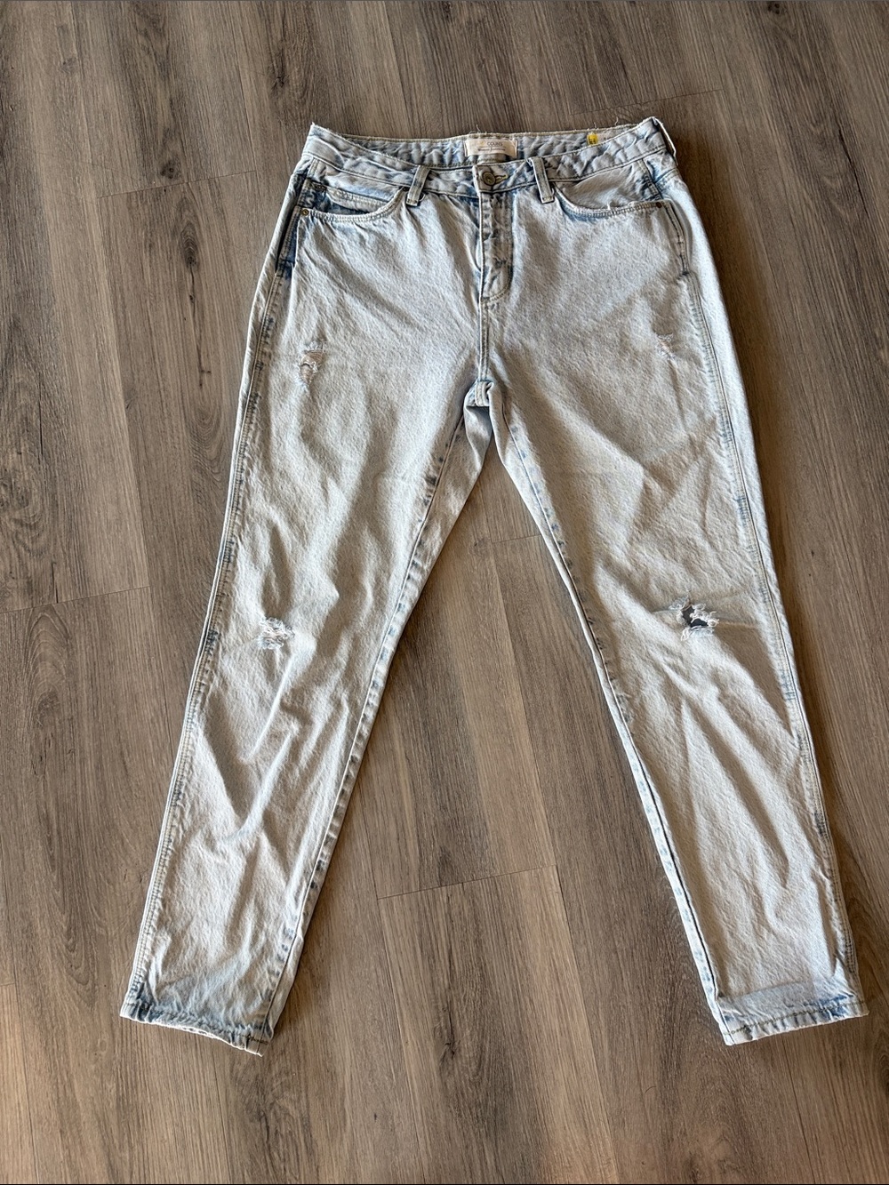 Colin’s Boyfriend Light Wash Distressed High-Rise Jeans size 8